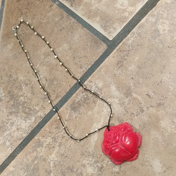*LOWEST* Carved Pendant Necklace - Picture 1 of 4